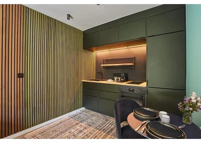 Studio In Neuilly Porte Maillot By Studio Prestige