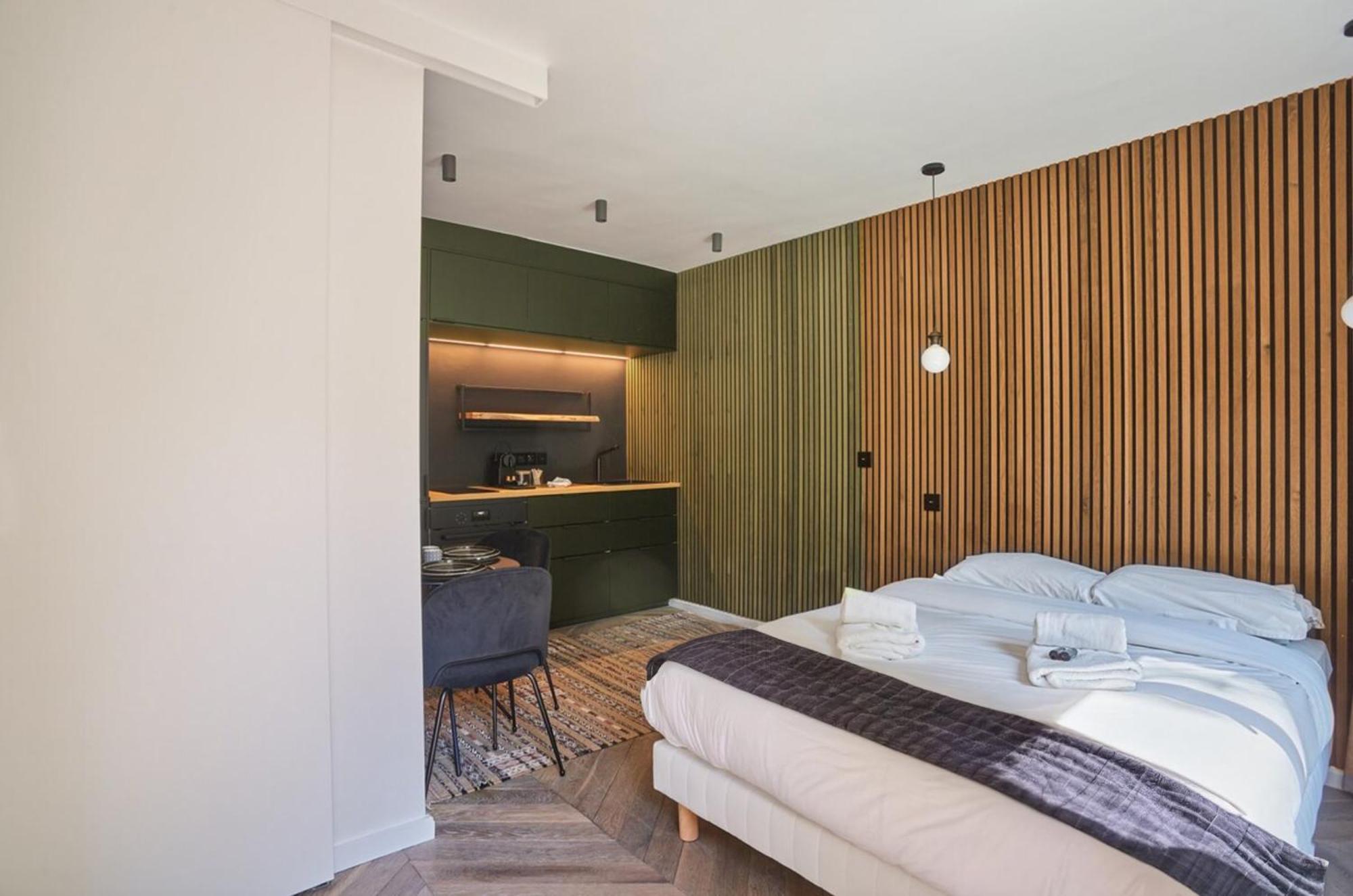 In Porte Maillot By Prestige Apartment *